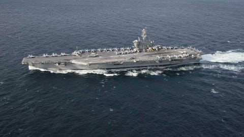 USA:s flottstyrka på plats utanför Irans kust
